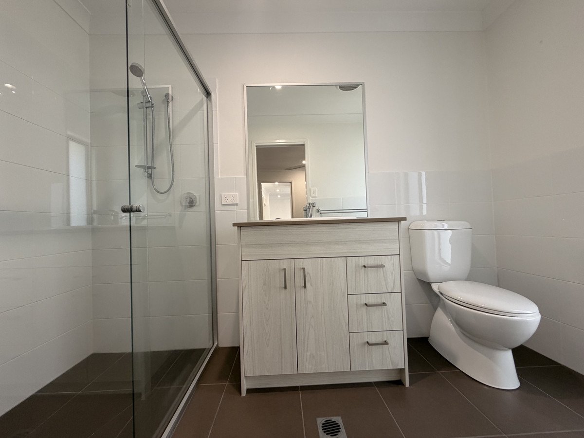 8B Daintree Court Park Ridge 9