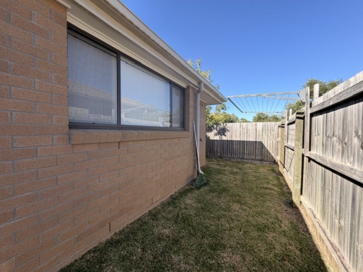 8B Daintree Court Park Ridge 11