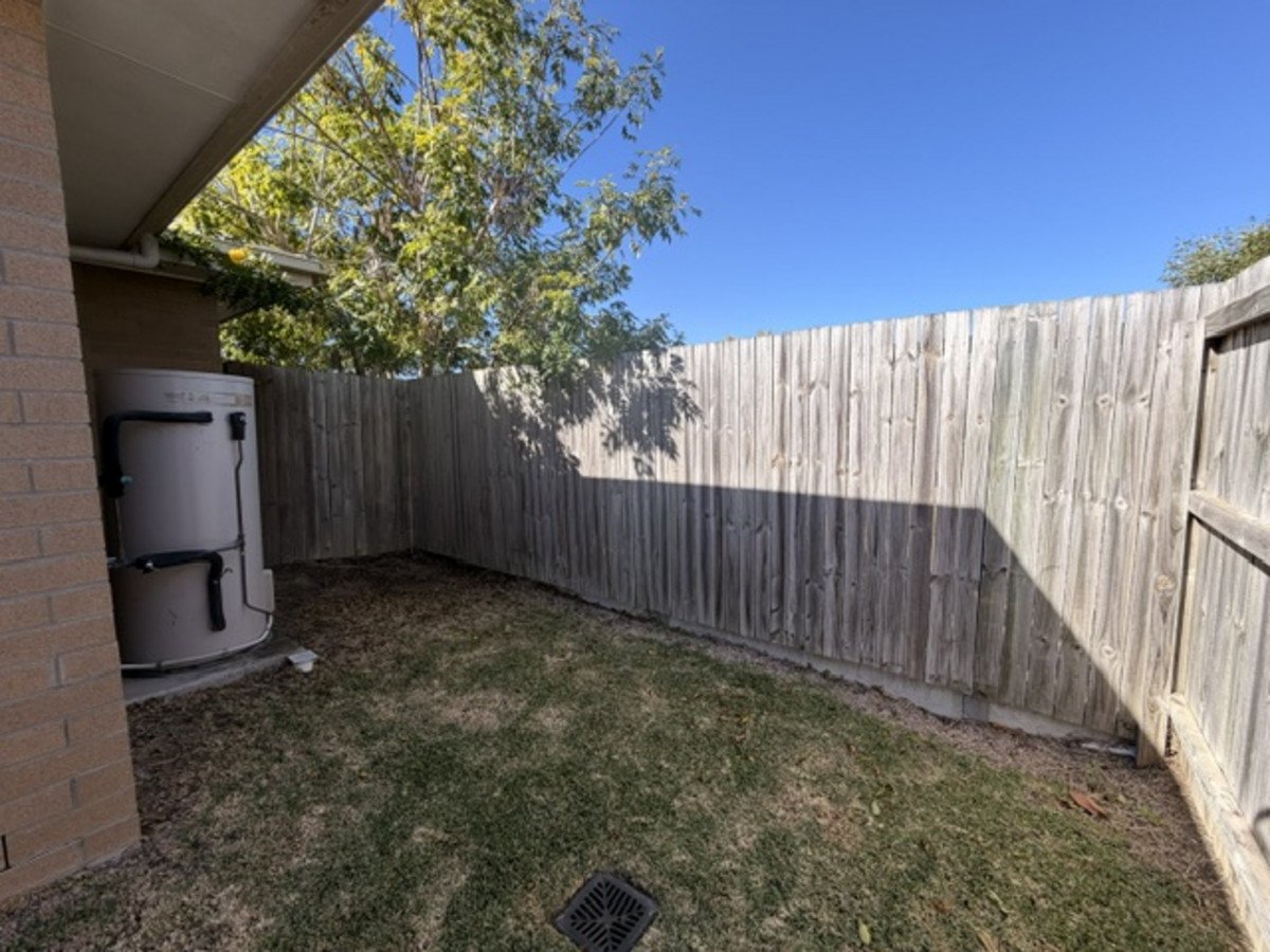 8B Daintree Court Park Ridge 12