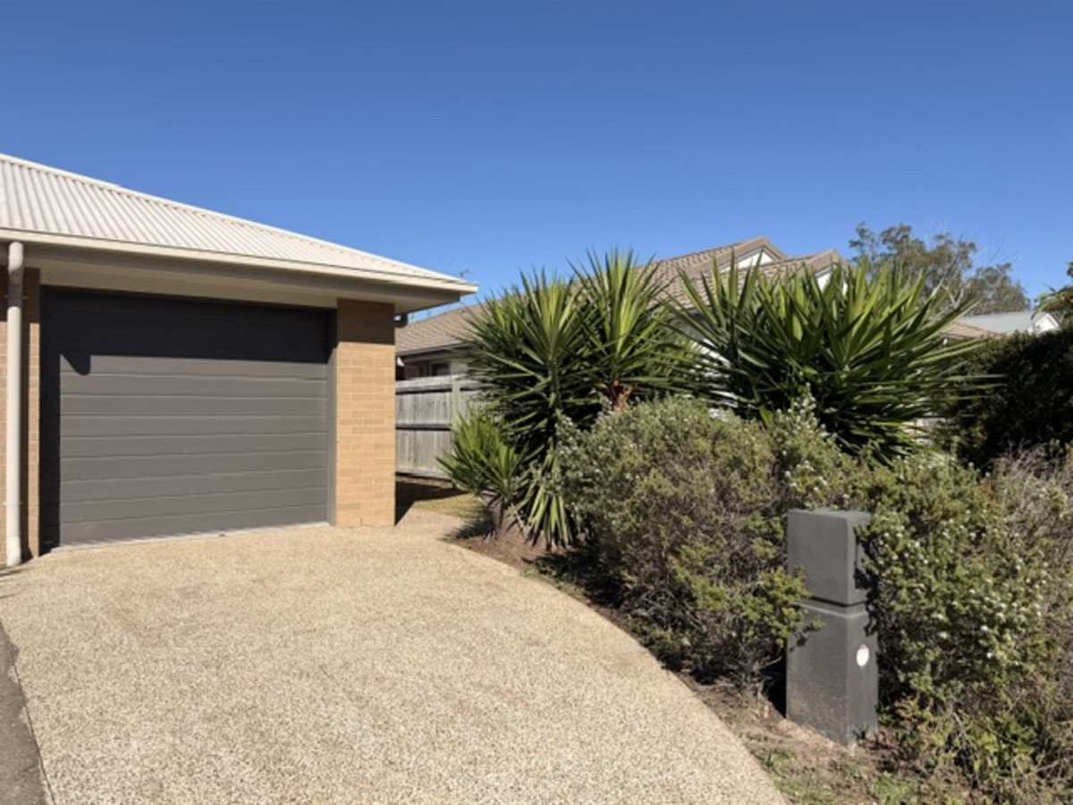 8B Daintree Court Park Ridge 1