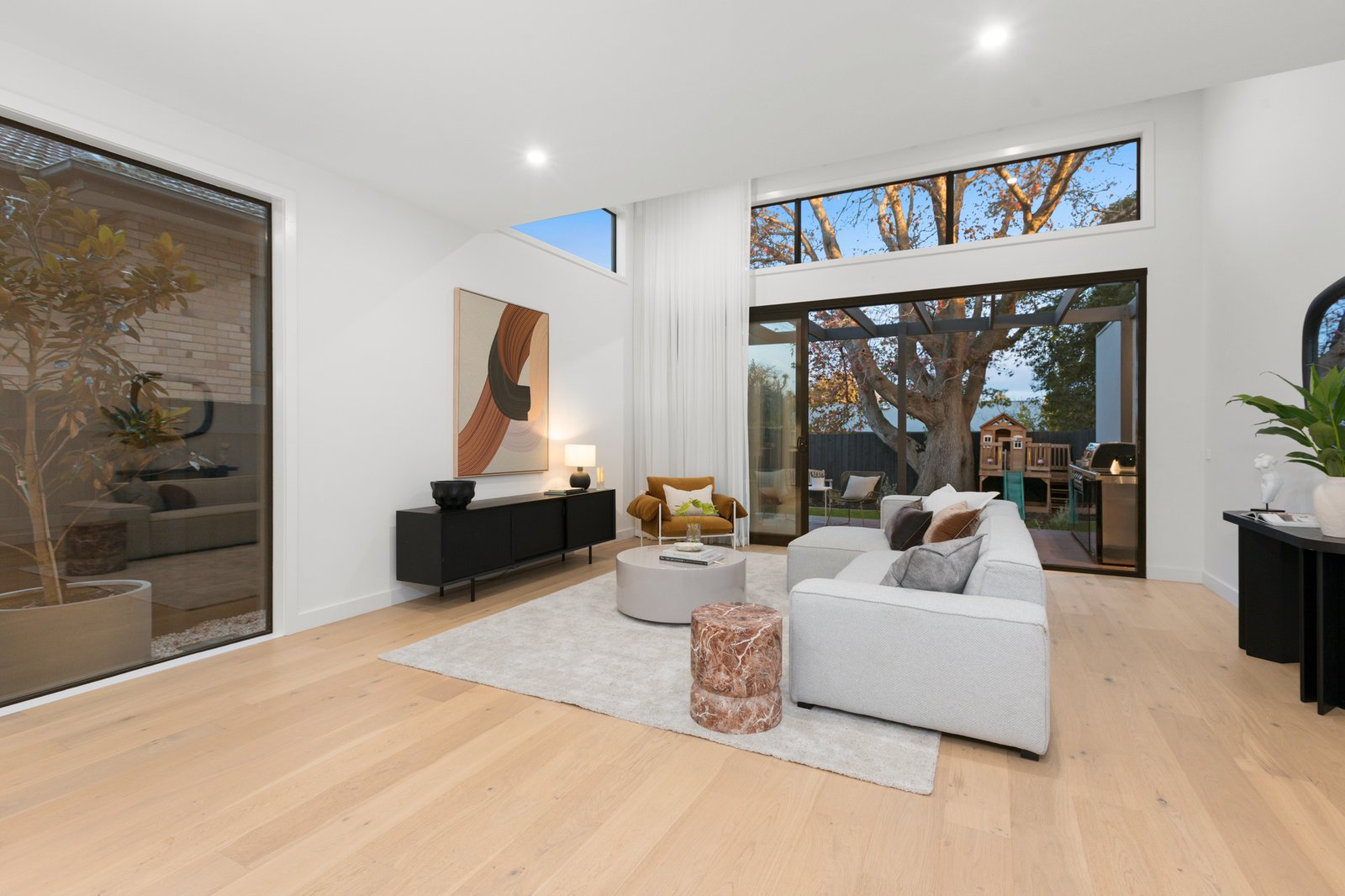 Gallery: 8B Devon Street