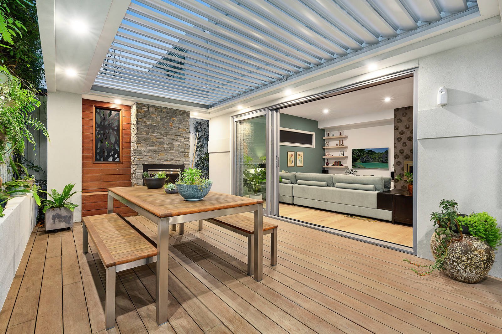 8B Gillies Street, Hampton, VIC