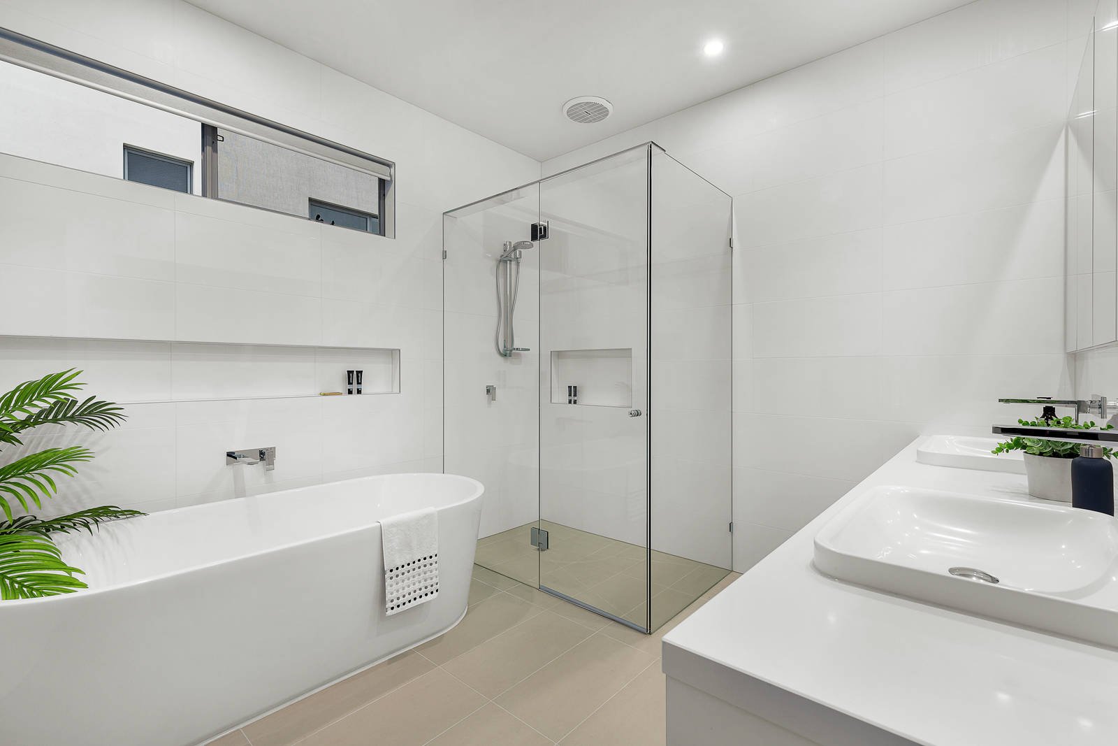 8B Gillies Street, Hampton, VIC