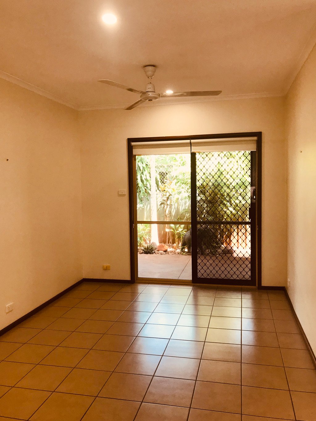 8B Hawkes Place CABLE BEACH 4