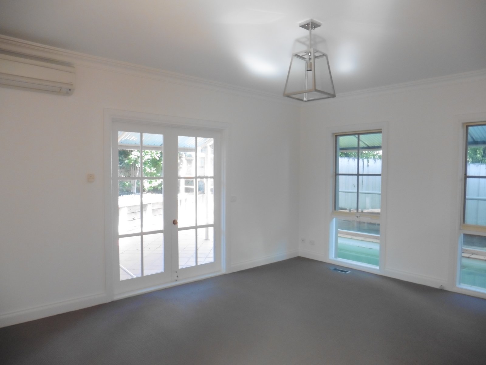 Gallery: 8b Naples Road