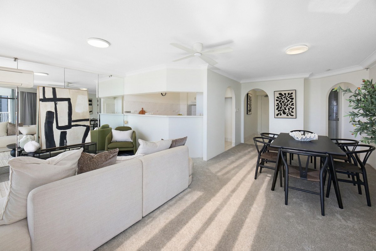 8B/238 The Esplanade Burleigh Heads 9