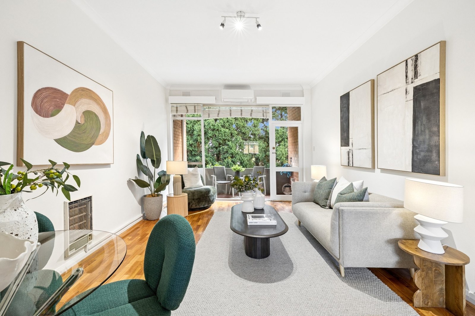 Gallery: 8B/587 Toorak Road