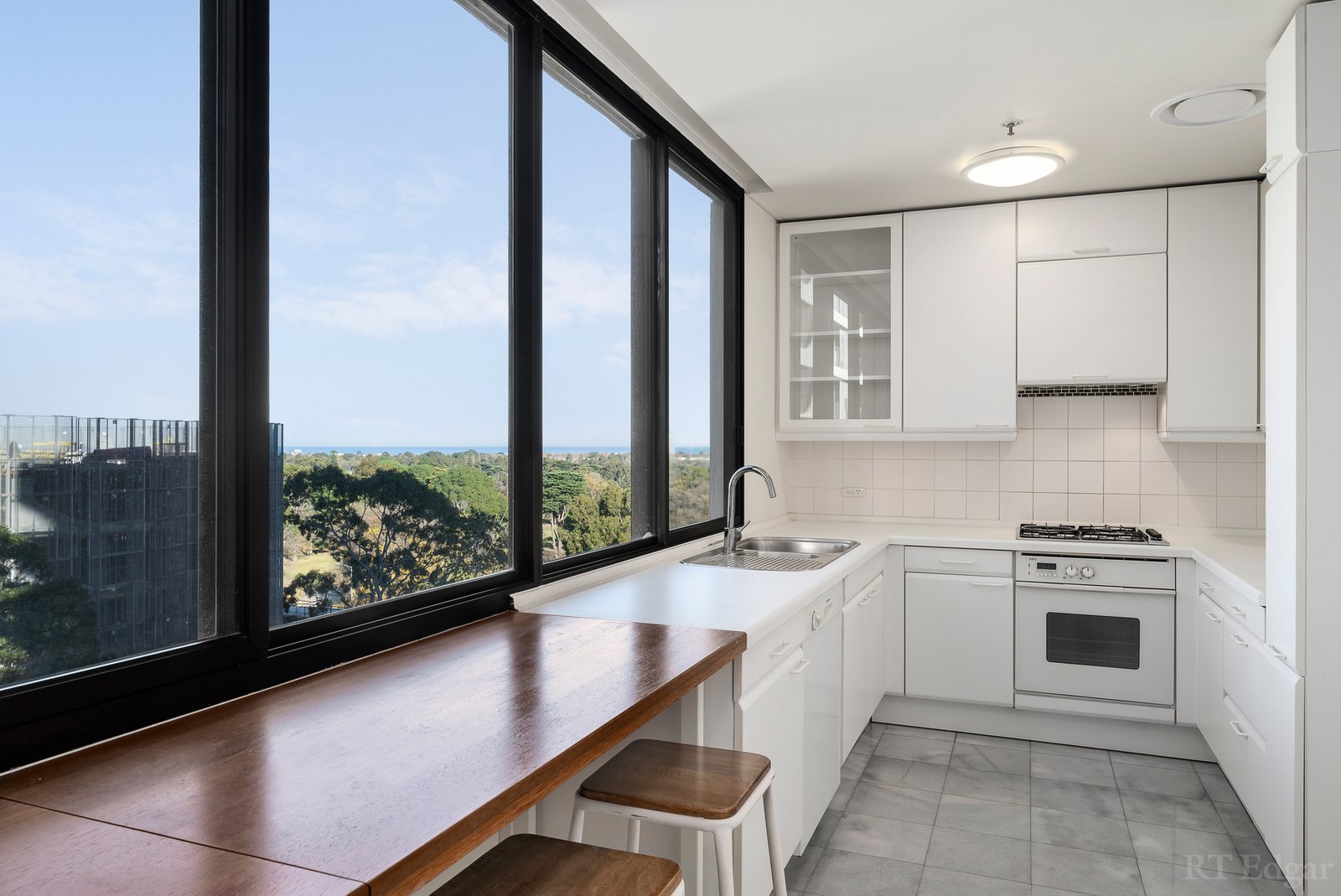 Real Estate and Property in 8C/29 Queens Road, Melbourne, VIC