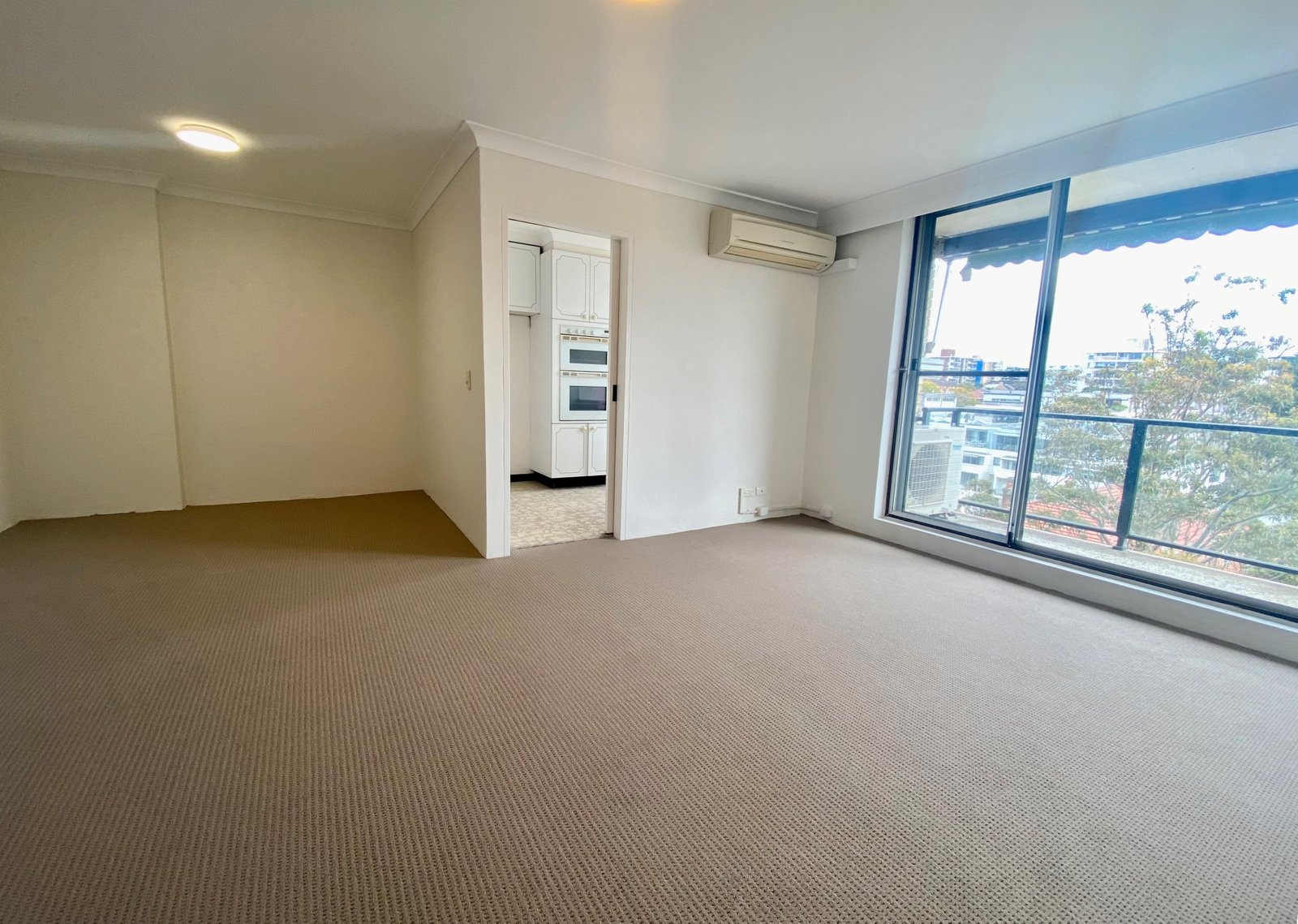 8D/39-41 Penkivil Street BONDI 8