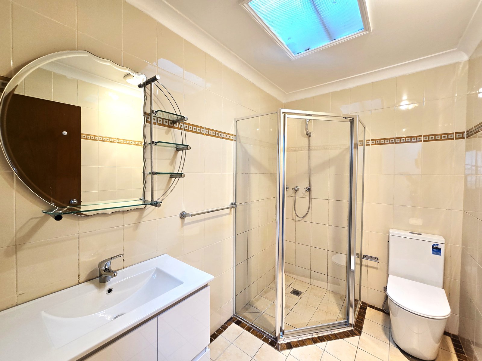 8/lamont place  CARTWRIGHT 6