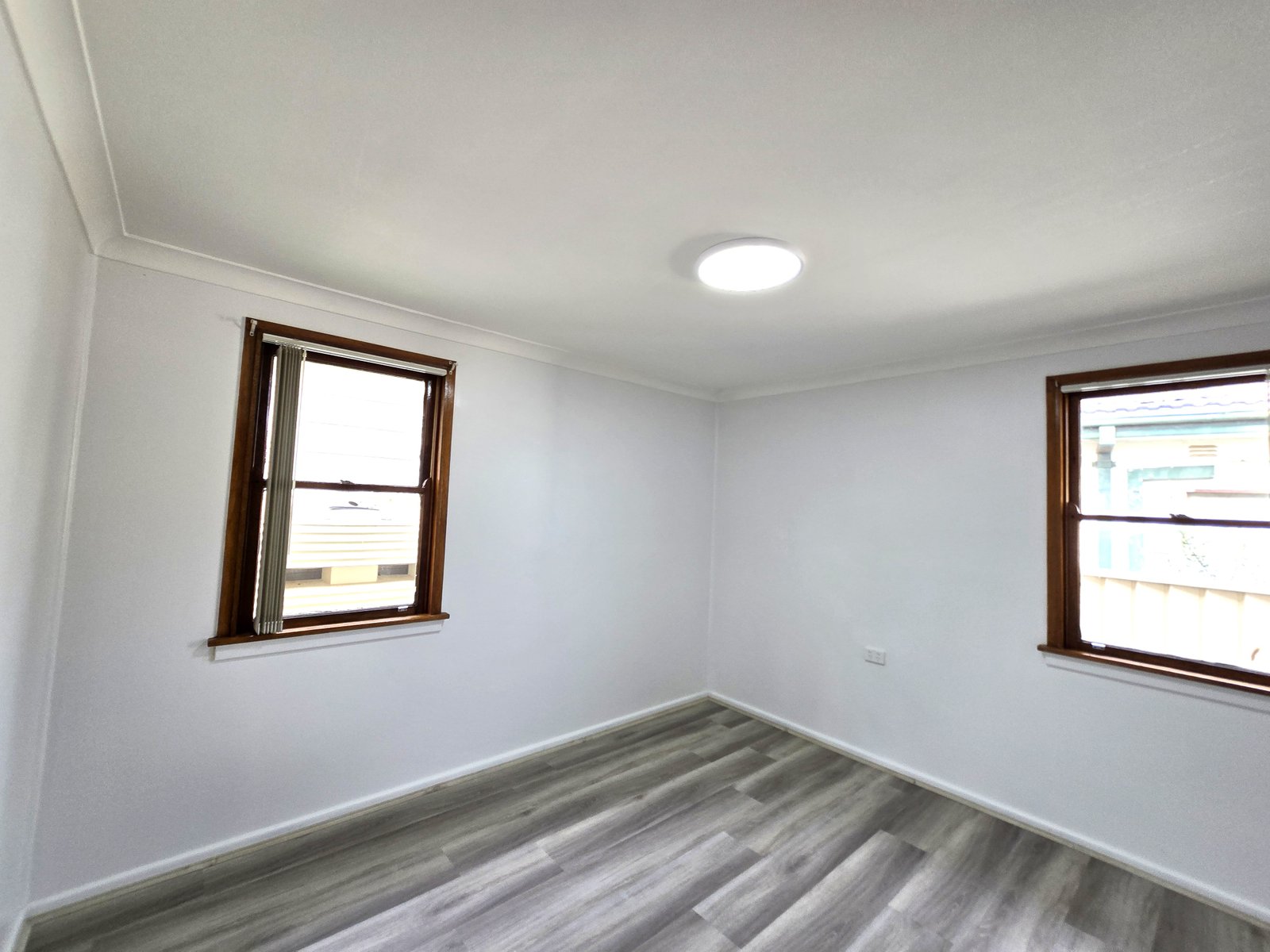 8/lamont place  CARTWRIGHT 9