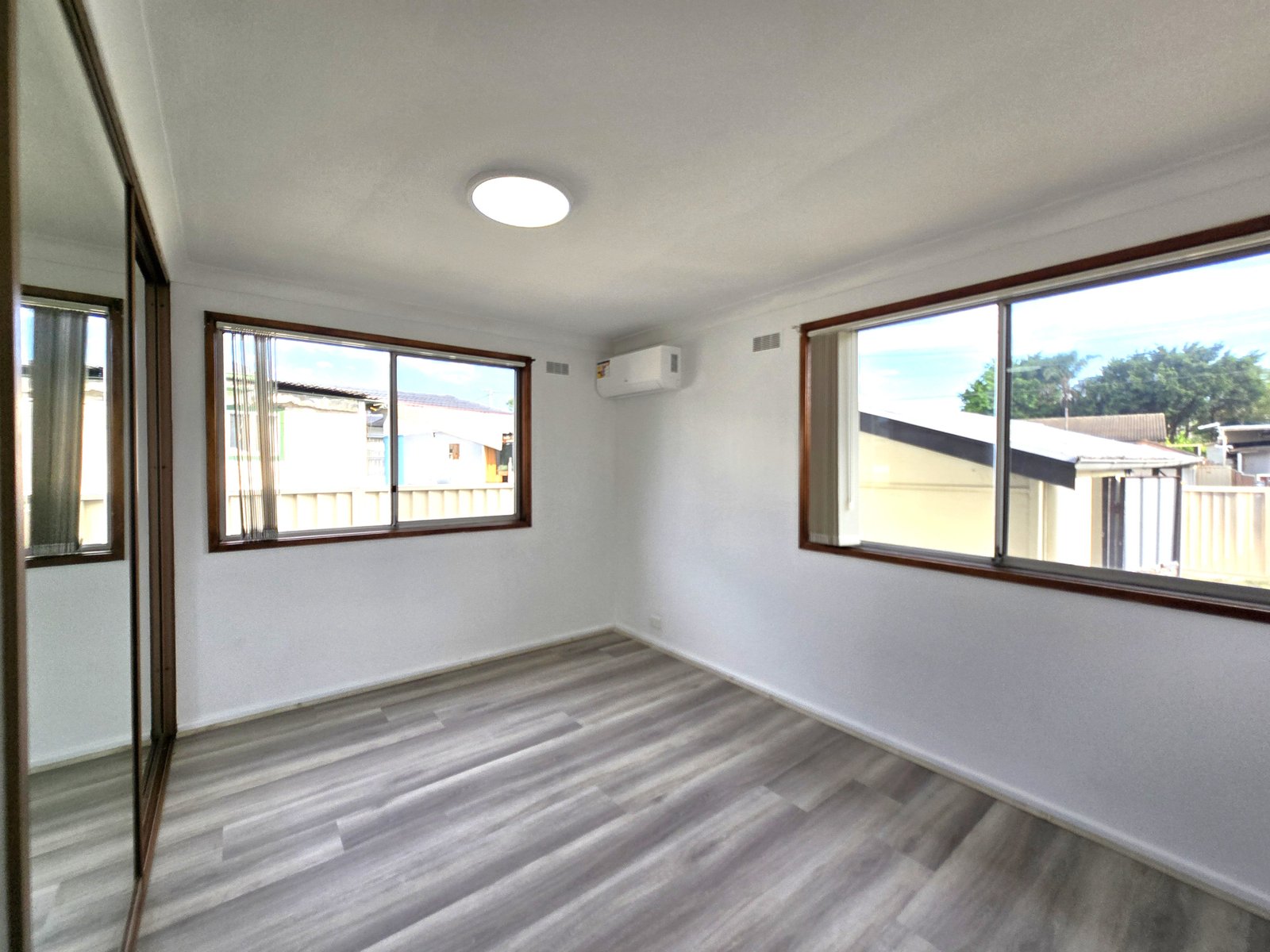 8/lamont place  CARTWRIGHT 11