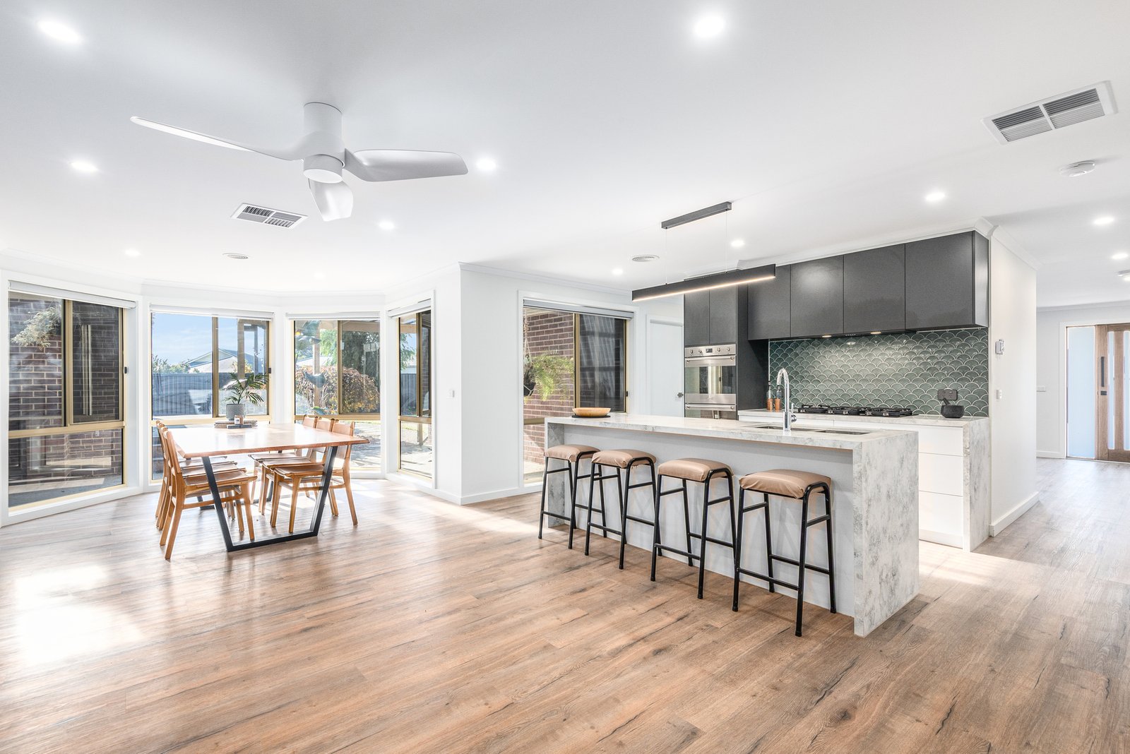 Gallery: 9-10 Kanowna Place