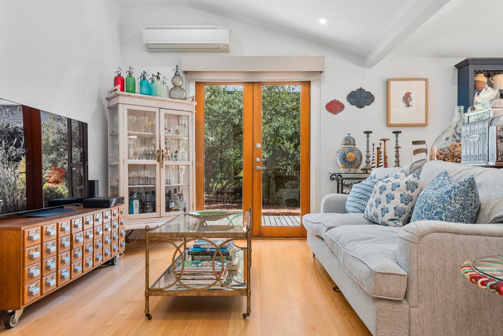 Real Estate and Property in 9 -11 Mair Street, Kyneton, VIC