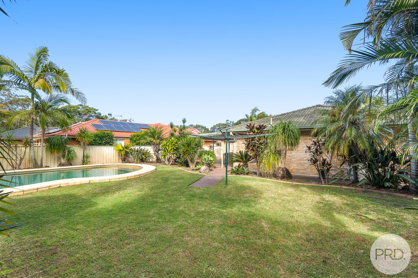9 Admiral Close SALAMANDER BAY 9