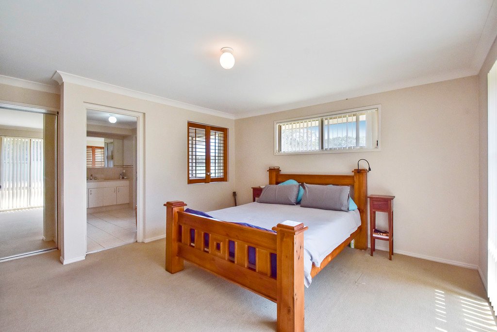 9 Alexander Close DUNBOGAN 4