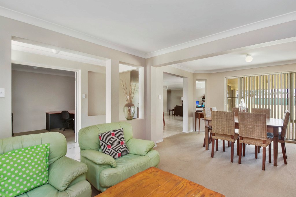9 Alexander Close DUNBOGAN 2