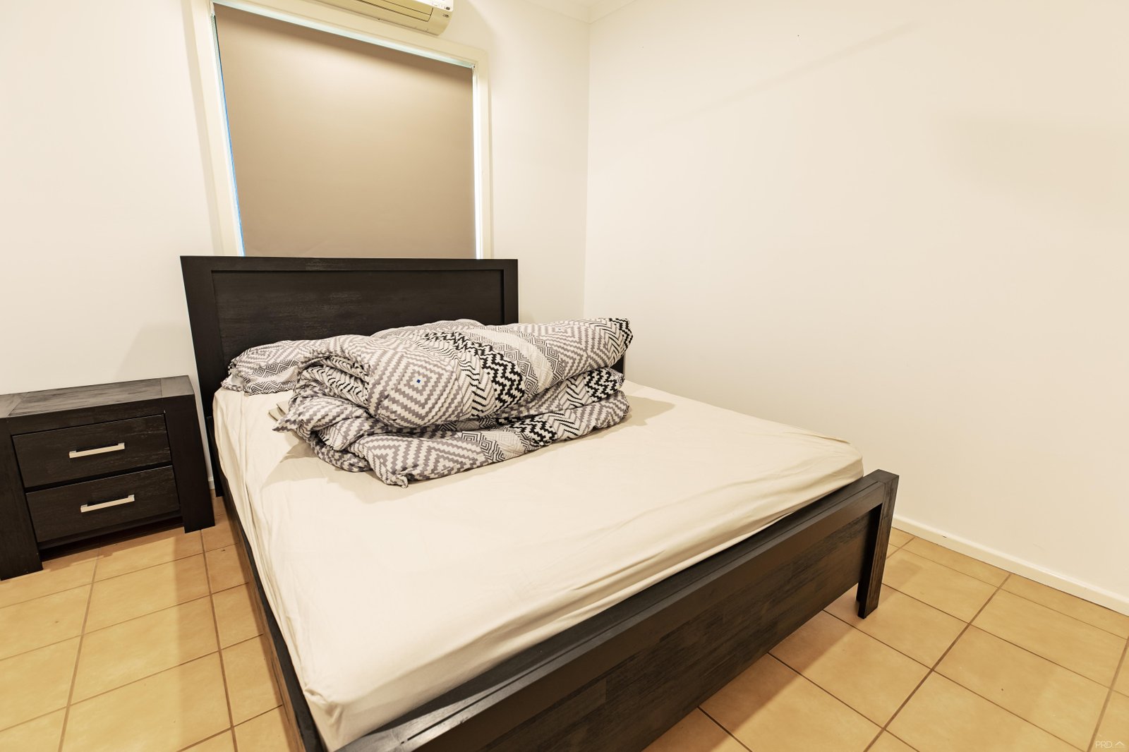 9 Alexander Street DERBY 12