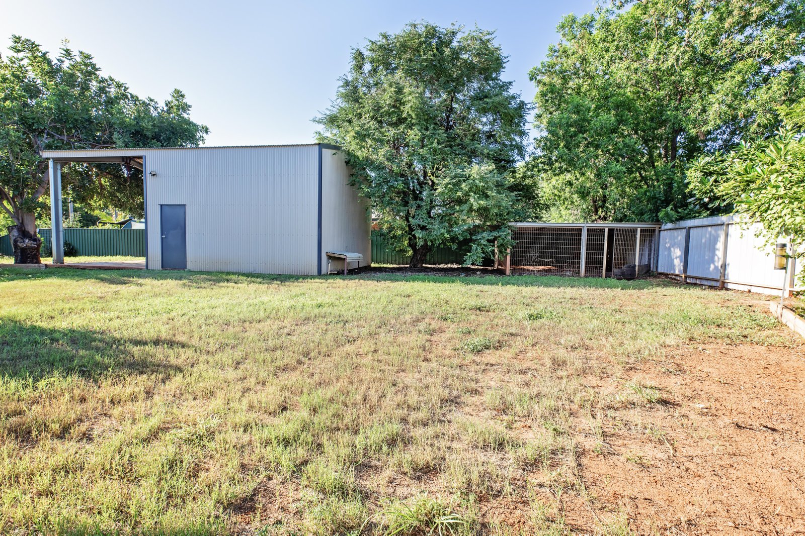 9 Alexander Street DERBY 14