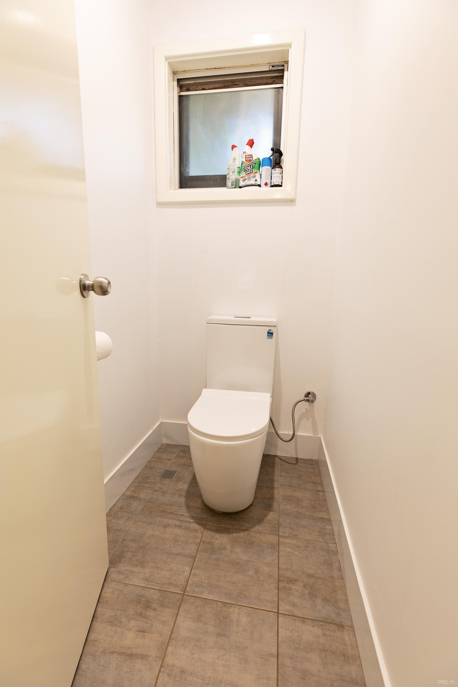 9 Alexander Street DERBY 17