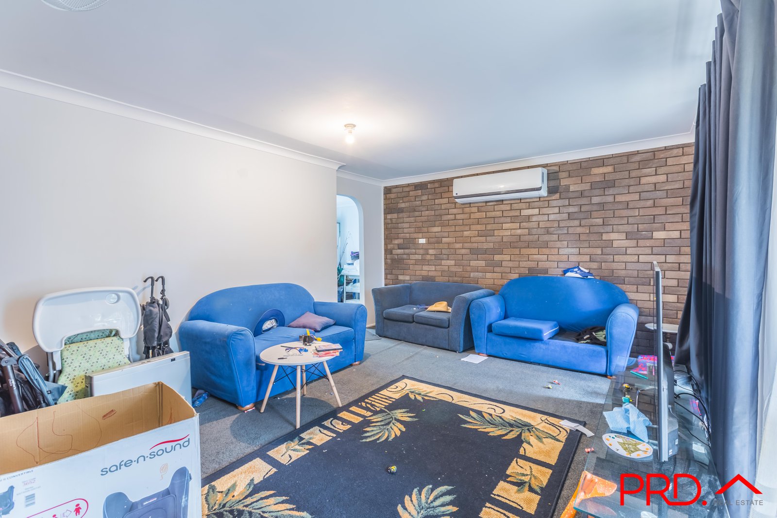 9 Andrew Avenue TAMWORTH 5