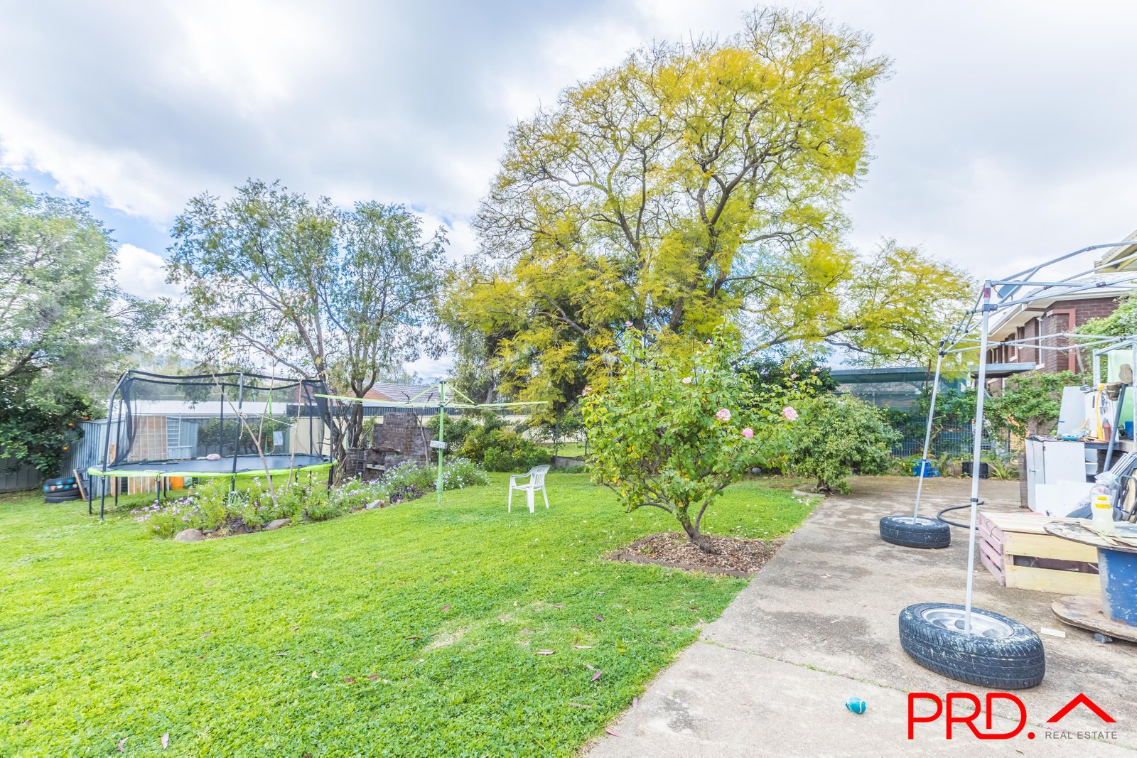 9 Andrew Avenue TAMWORTH 15