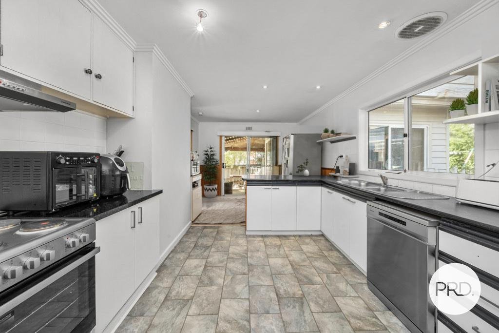 9 Anthony Place GLENORCHY 2