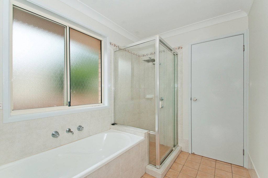 9 Arboreal Place HORSLEY 6