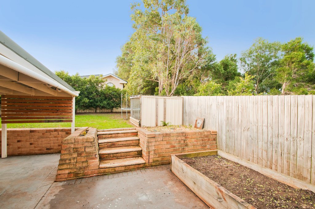 9 Arboreal Place HORSLEY 8