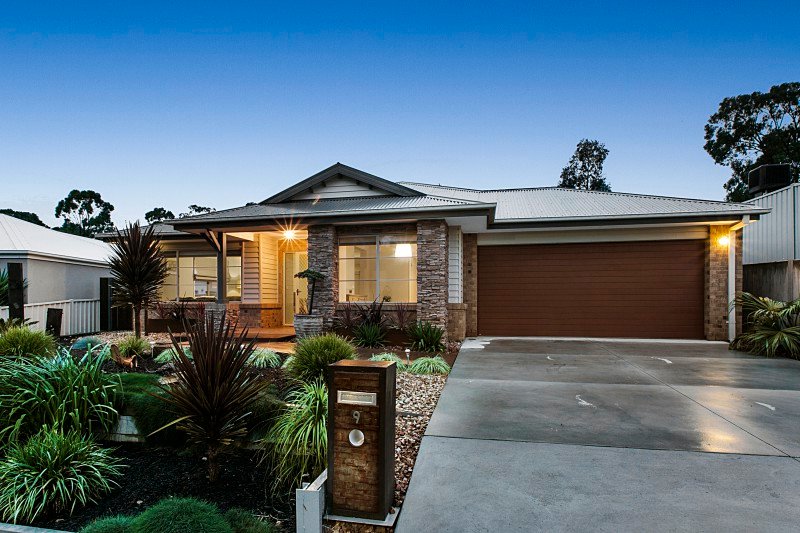 9 Arilpa Court KANGAROO FLAT 1