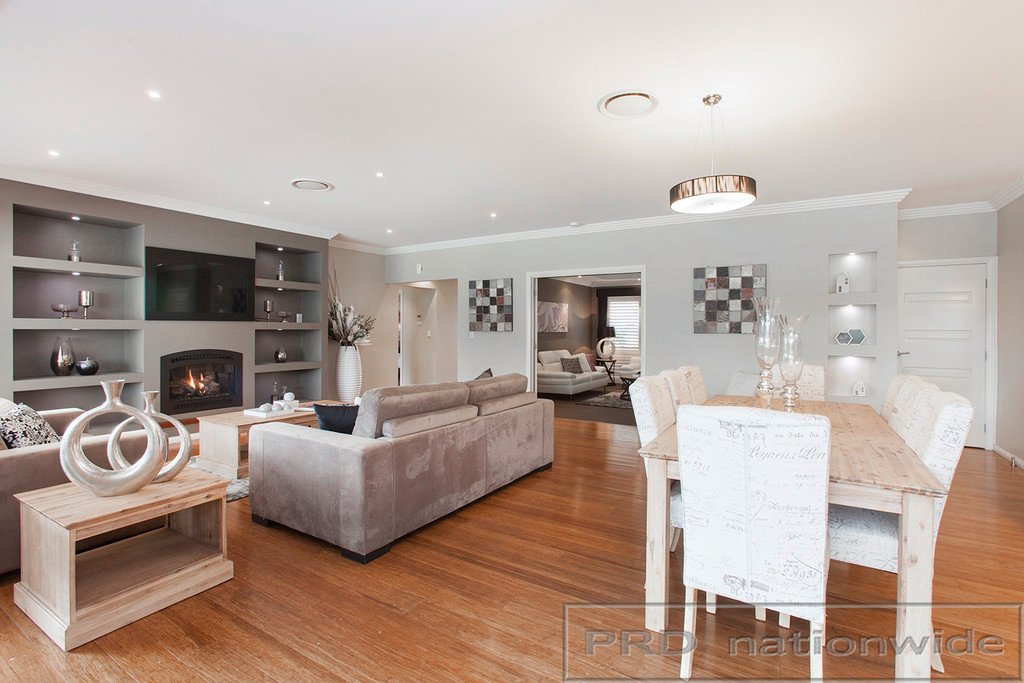 9 Arran Circuit LARGS 17