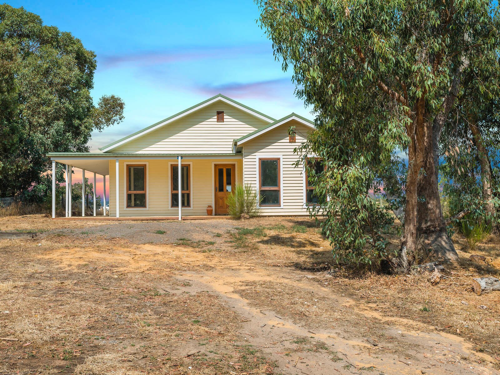 Real Estate and Property in 9 Arthur Street, Taradale, VIC