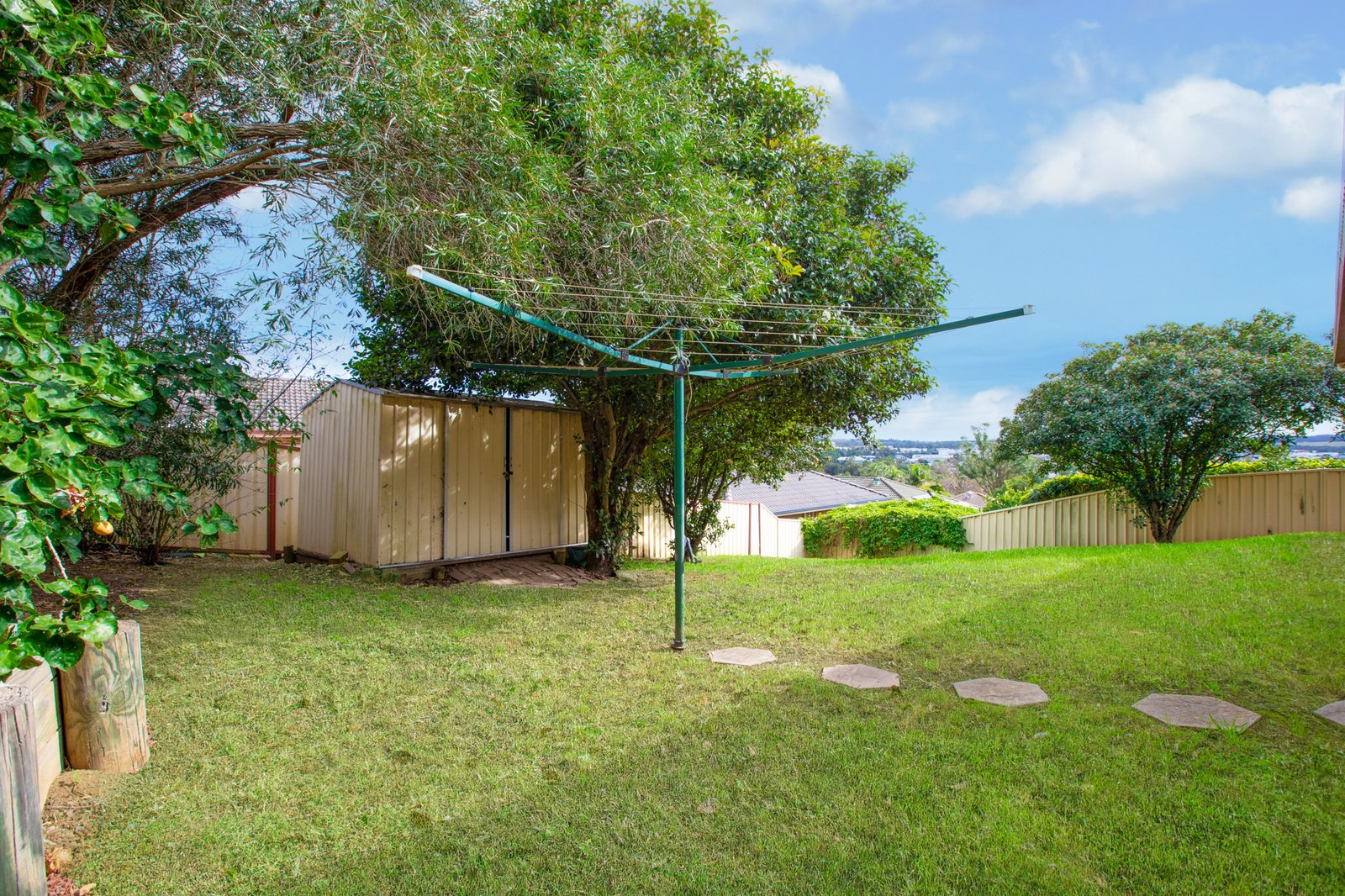 9 Ashland Close RUTHERFORD 15
