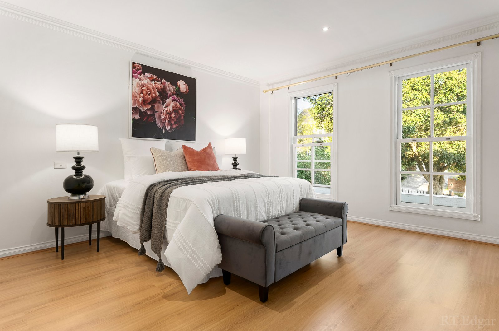 Real Estate and Property in 9 Avenue Athol , Canterbury, VIC