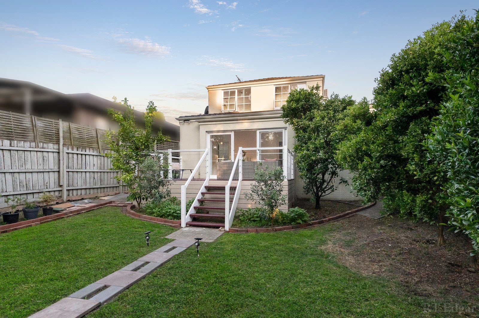 Real Estate and Property in 9 Avenue Athol , Canterbury, VIC