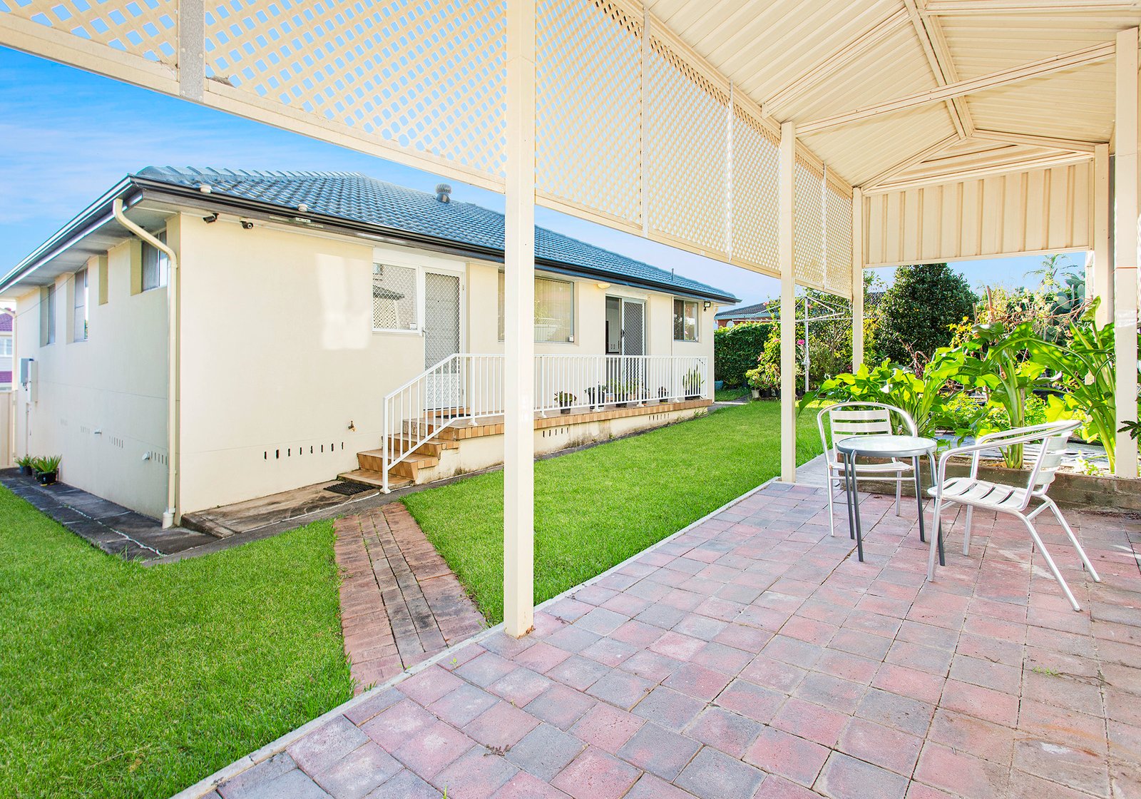 9 Avery Avenue MOUNT WARRIGAL 9