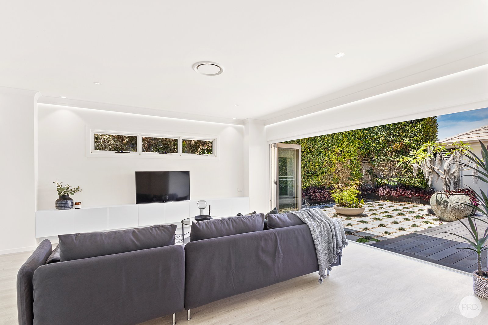 9 Azure Avenue NELSON BAY 6