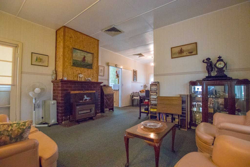 9 Baileys Lane TUMUT 17