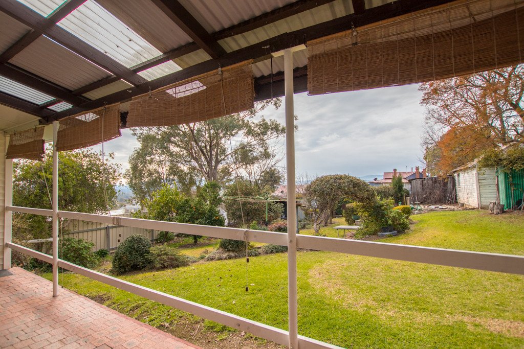 9 Baileys Lane TUMUT 19