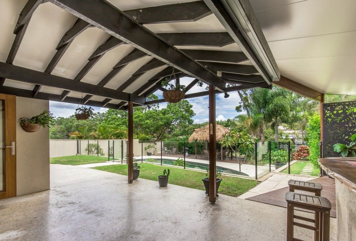 9 Bairnsdale Court HELENSVALE 3