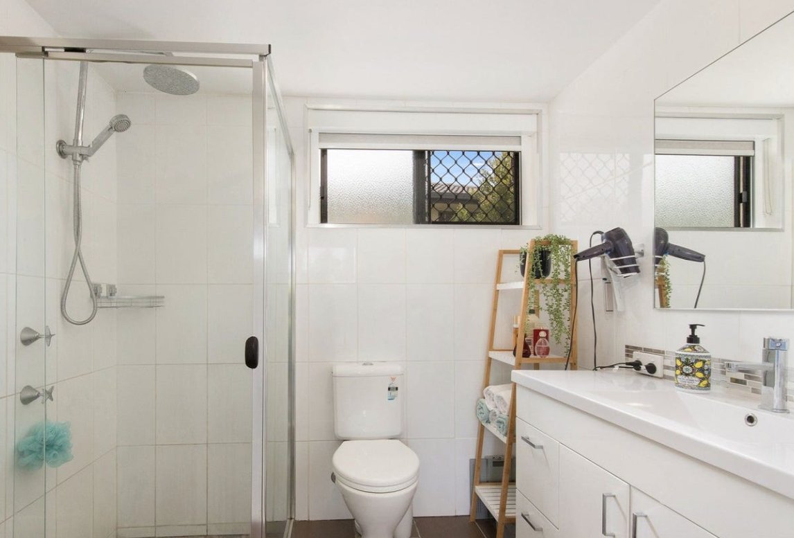 9 Bairnsdale Court HELENSVALE 9