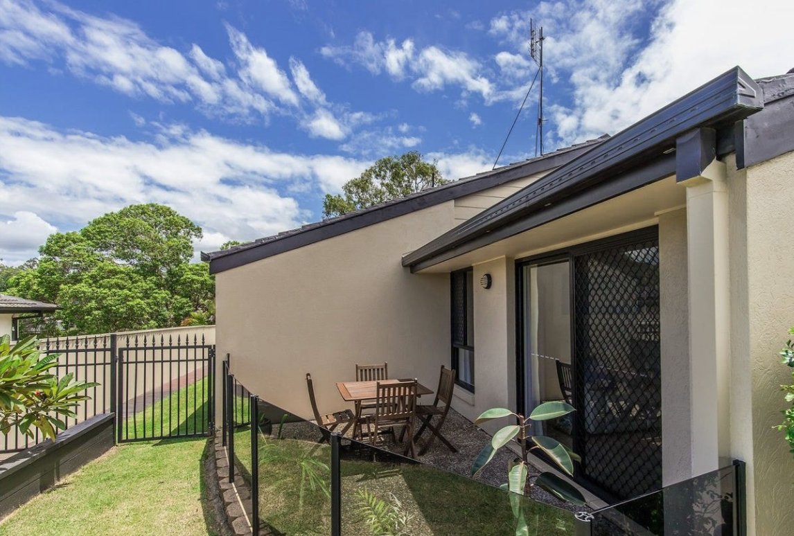 9 Bairnsdale Court HELENSVALE 17