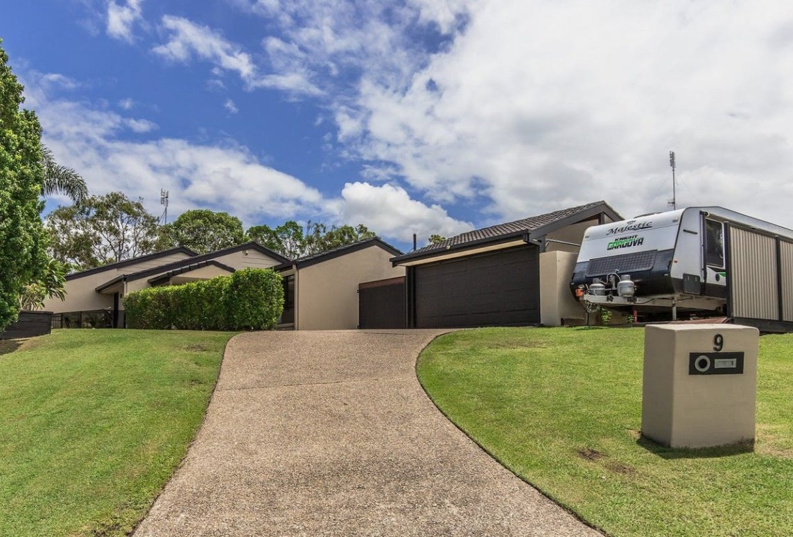 9 Bairnsdale Court HELENSVALE 18