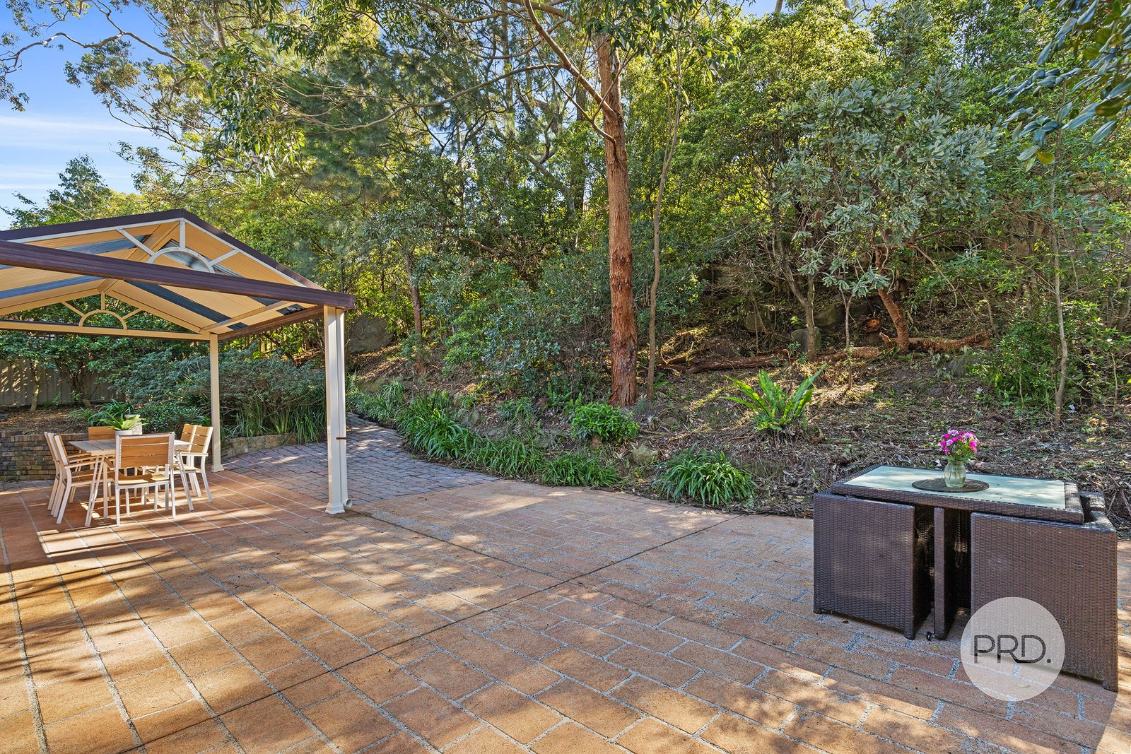 9 Bampton Avenue ILLAWONG 6