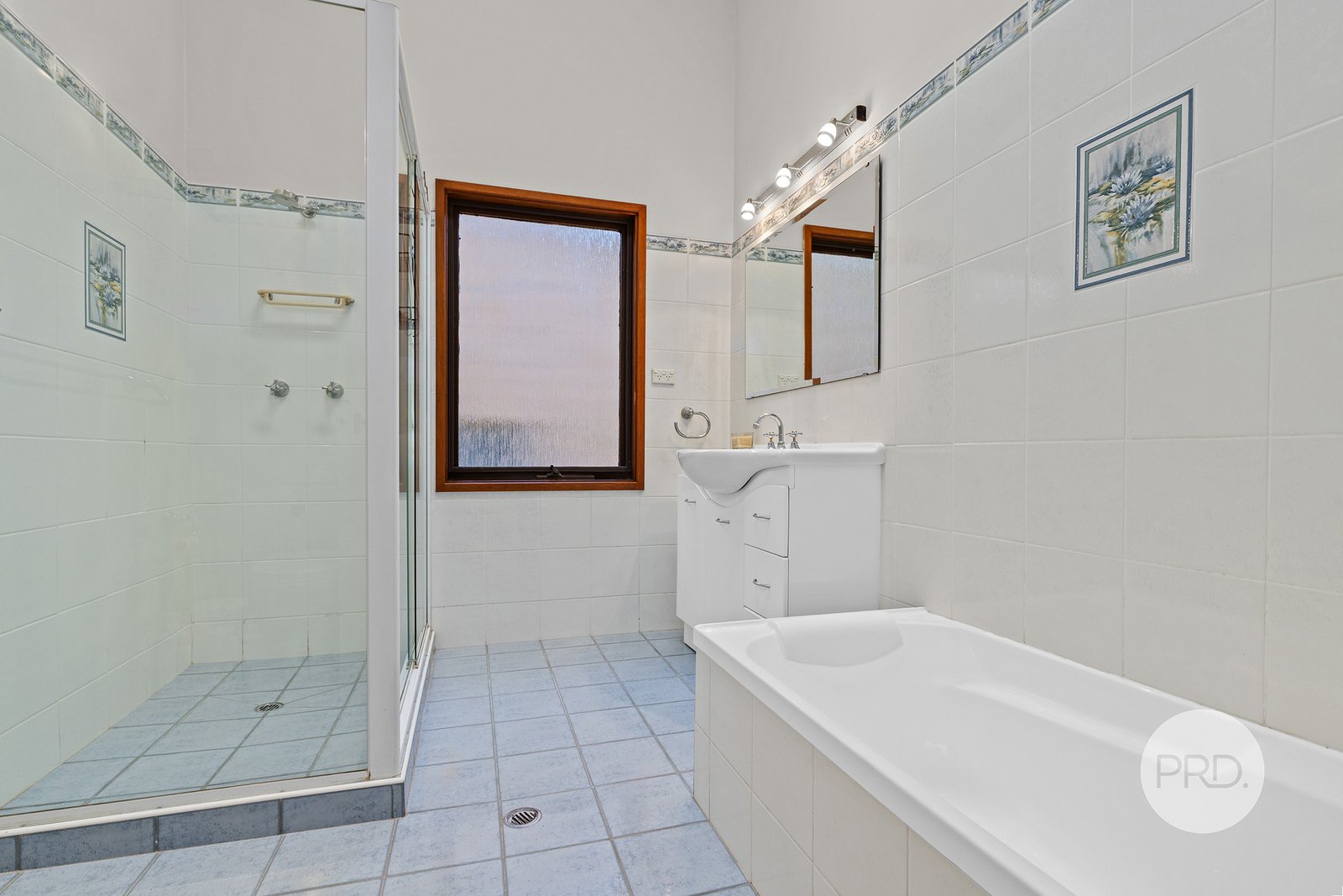 9 Bampton Avenue ILLAWONG 12
