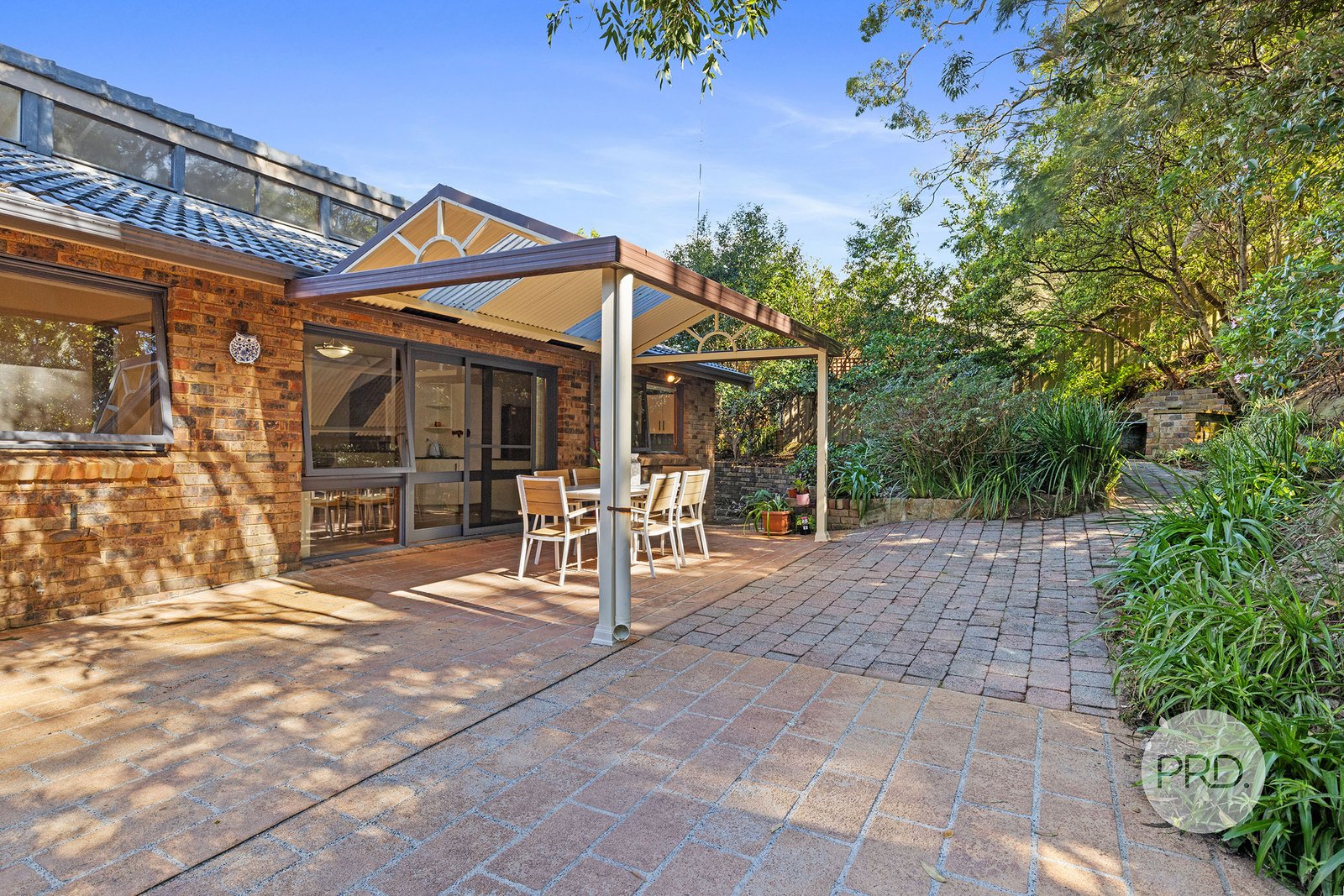 9 Bampton Avenue ILLAWONG 15