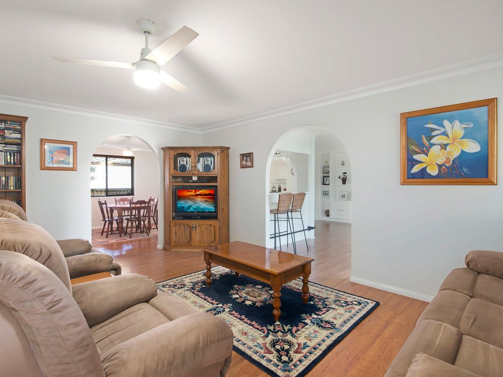 9 Barberry Court PALM BEACH 4