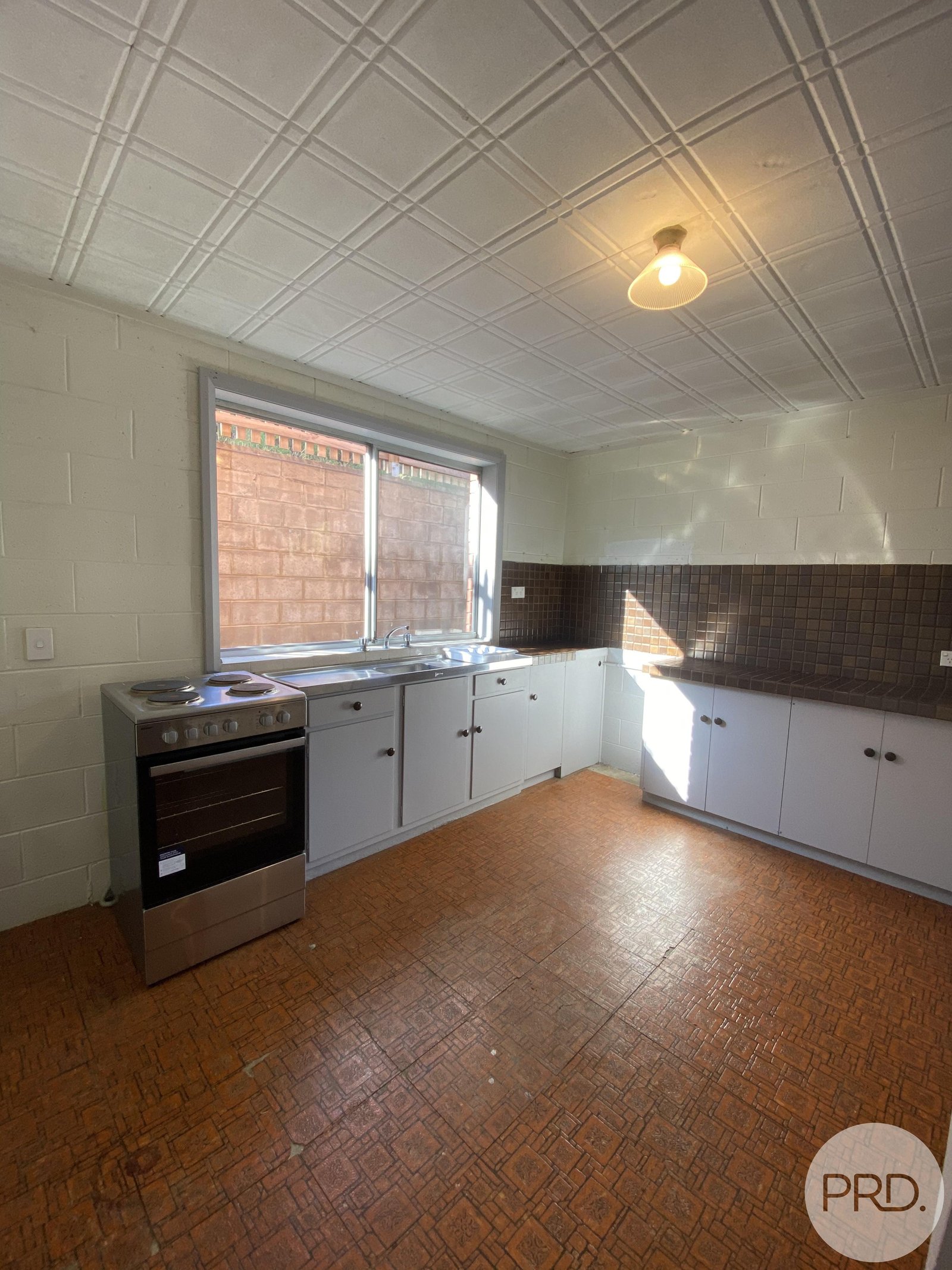 9 Beaumont Road LENAH VALLEY 20