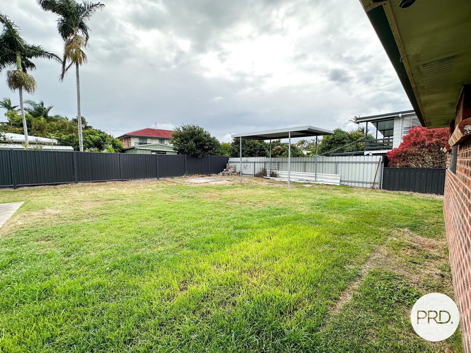 9 Bellemere Court BOYNE ISLAND 16