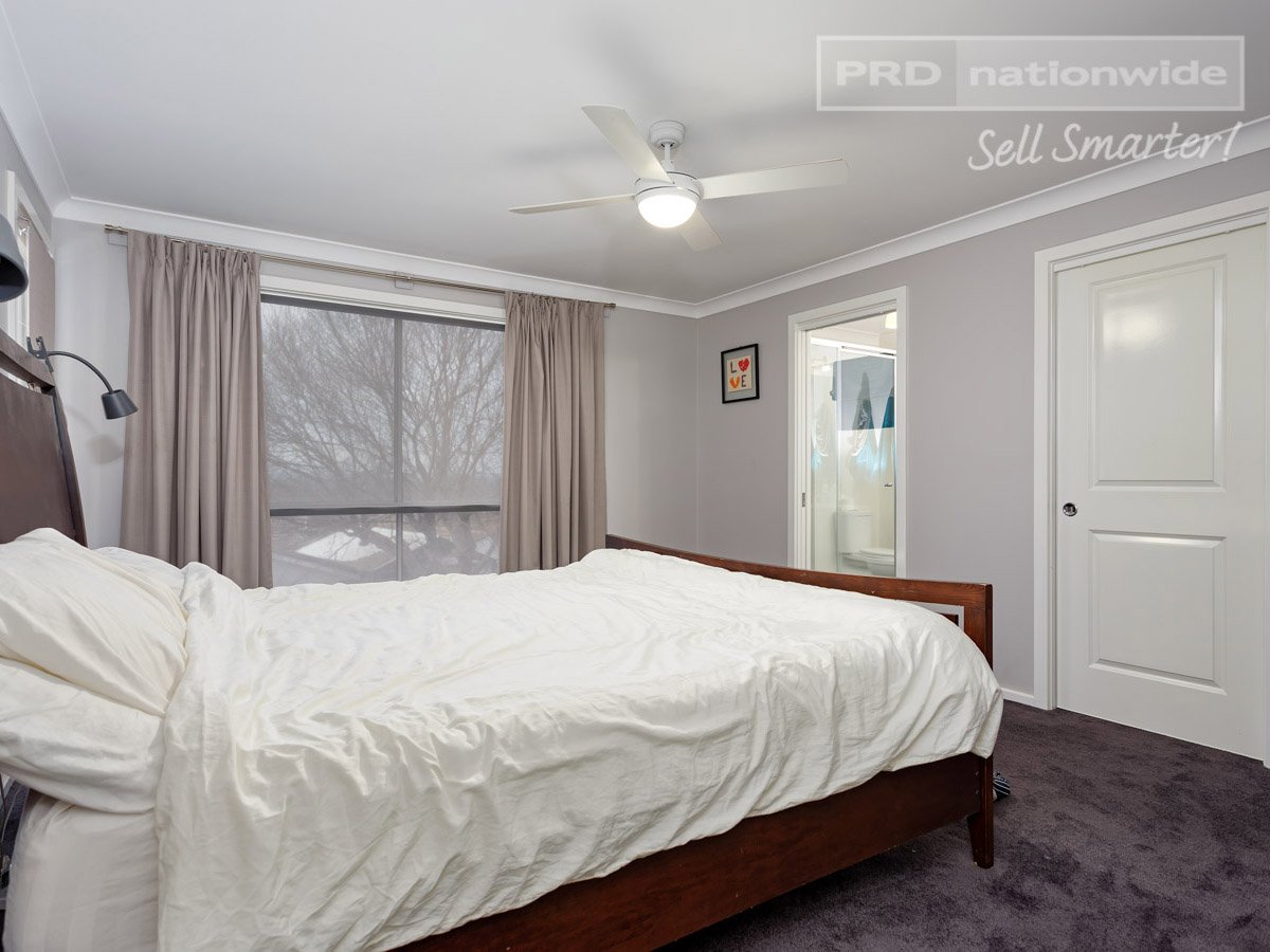 9 Bellevue Parade WAGGA WAGGA 7